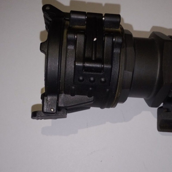 SureFire M951 Millennium Universal WeaponLight...A.RM.S #17 Tri-Lock throw lever - Picture 3 of 12